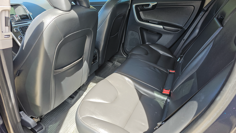 
								2016 Volvo XC60 T5 full									