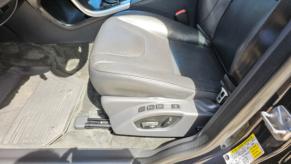 
								2016 Volvo XC60 T5 full									