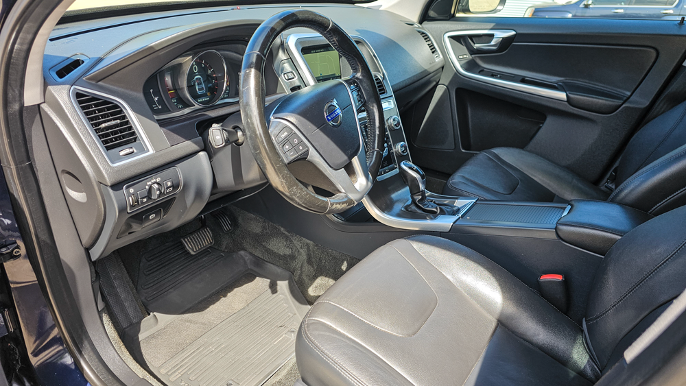 
								2016 Volvo XC60 T5 full									