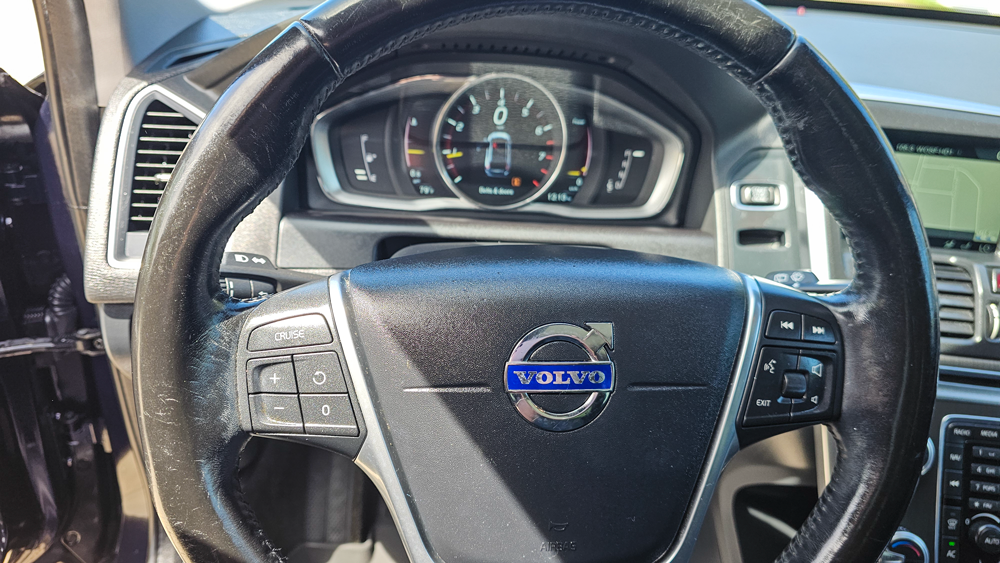 
								2016 Volvo XC60 T5 full									