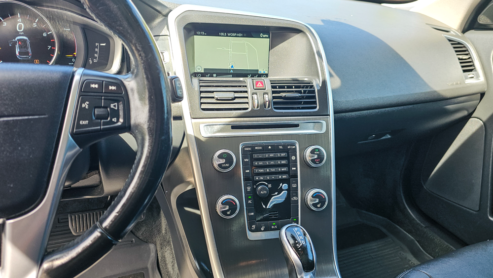 
								2016 Volvo XC60 T5 full									