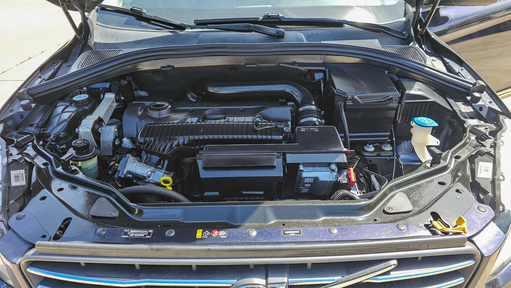 
								2016 Volvo XC60 T5 full									