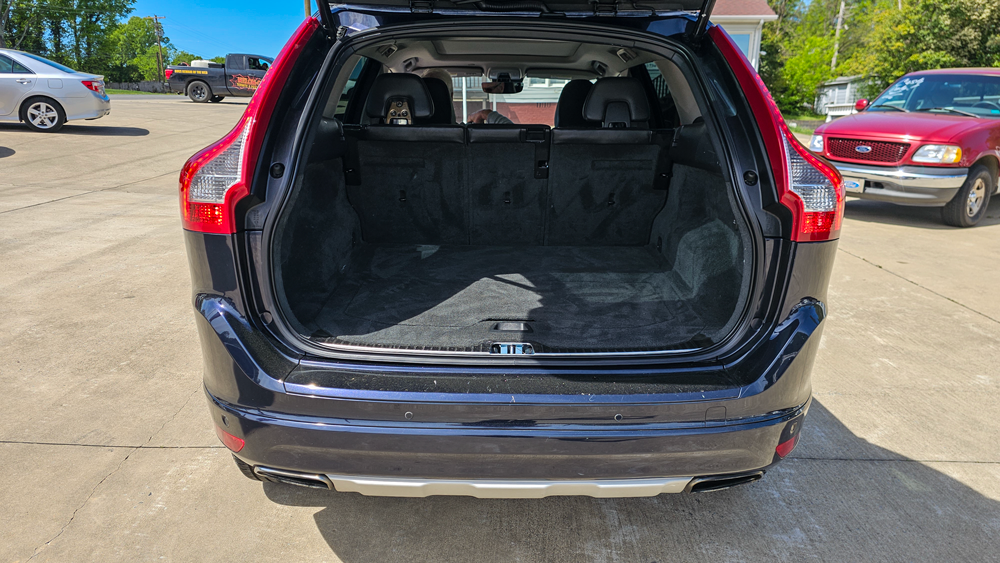
								2016 Volvo XC60 T5 full									