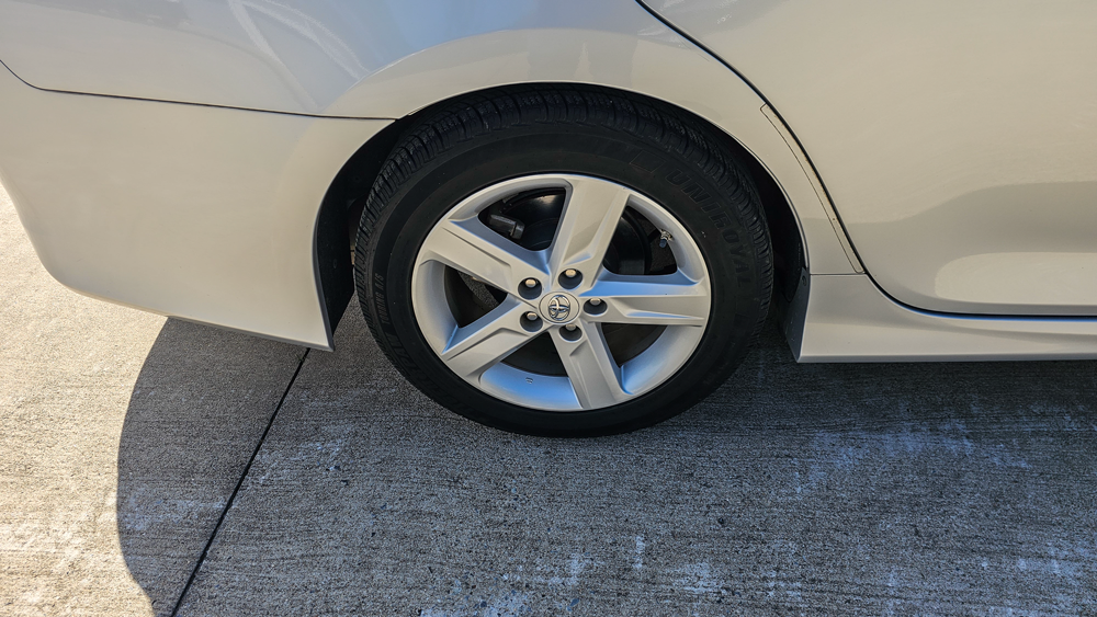 
								2014 Toyota Camry LE full									