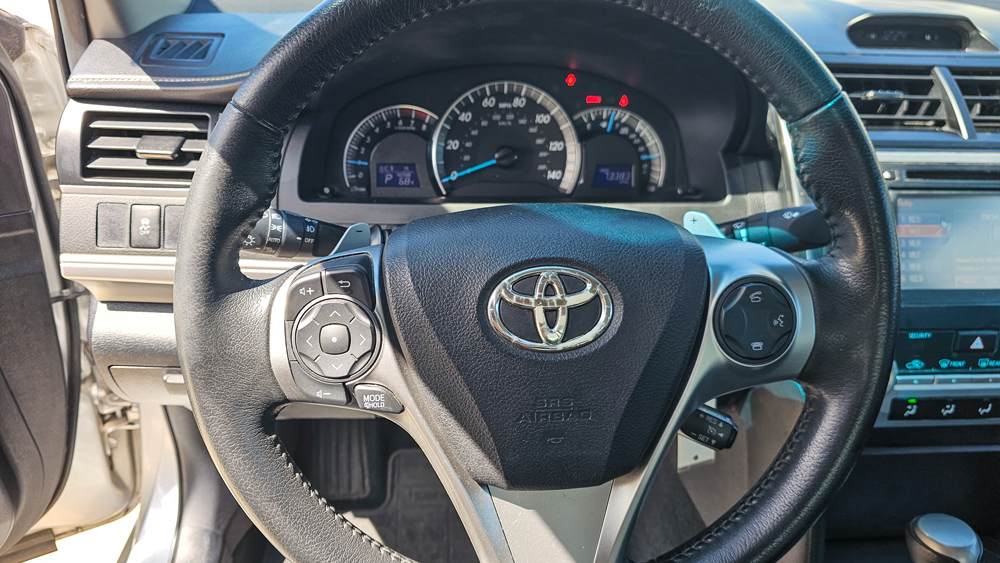 
								2014 Toyota Camry LE full									