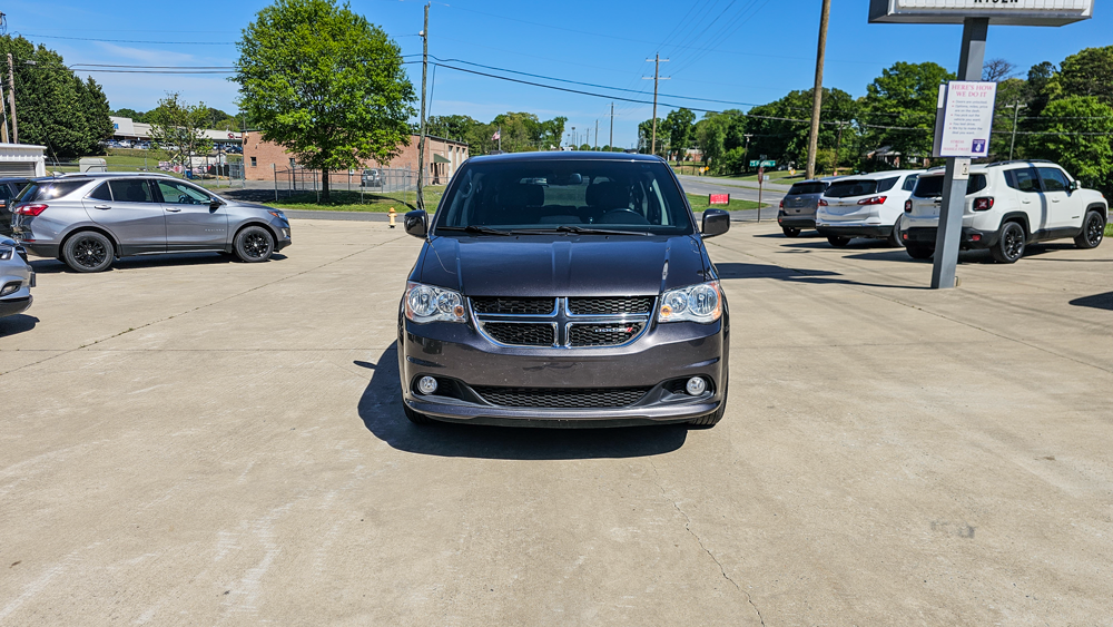 
								2020 Dodge Grand Caravan SXT full									