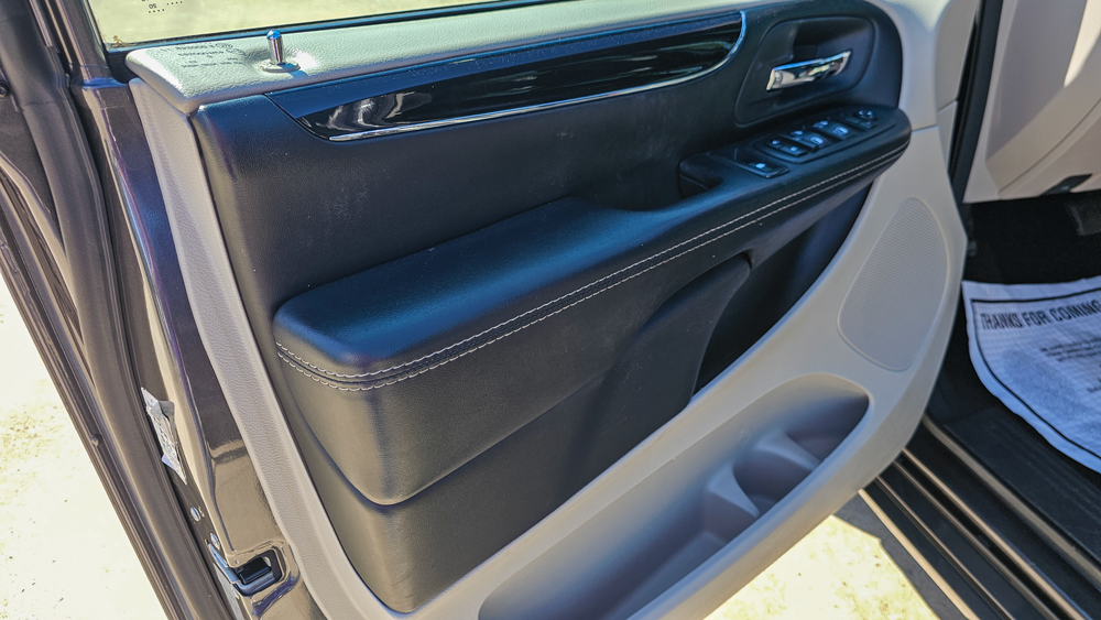 
								2020 Dodge Grand Caravan SXT full									