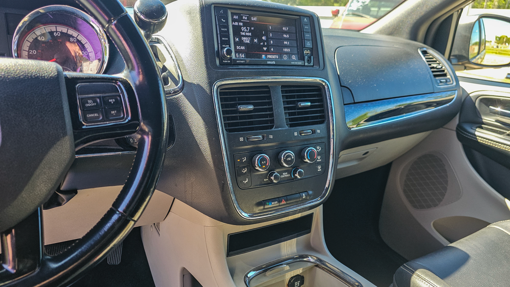 
								2020 Dodge Grand Caravan SXT full									