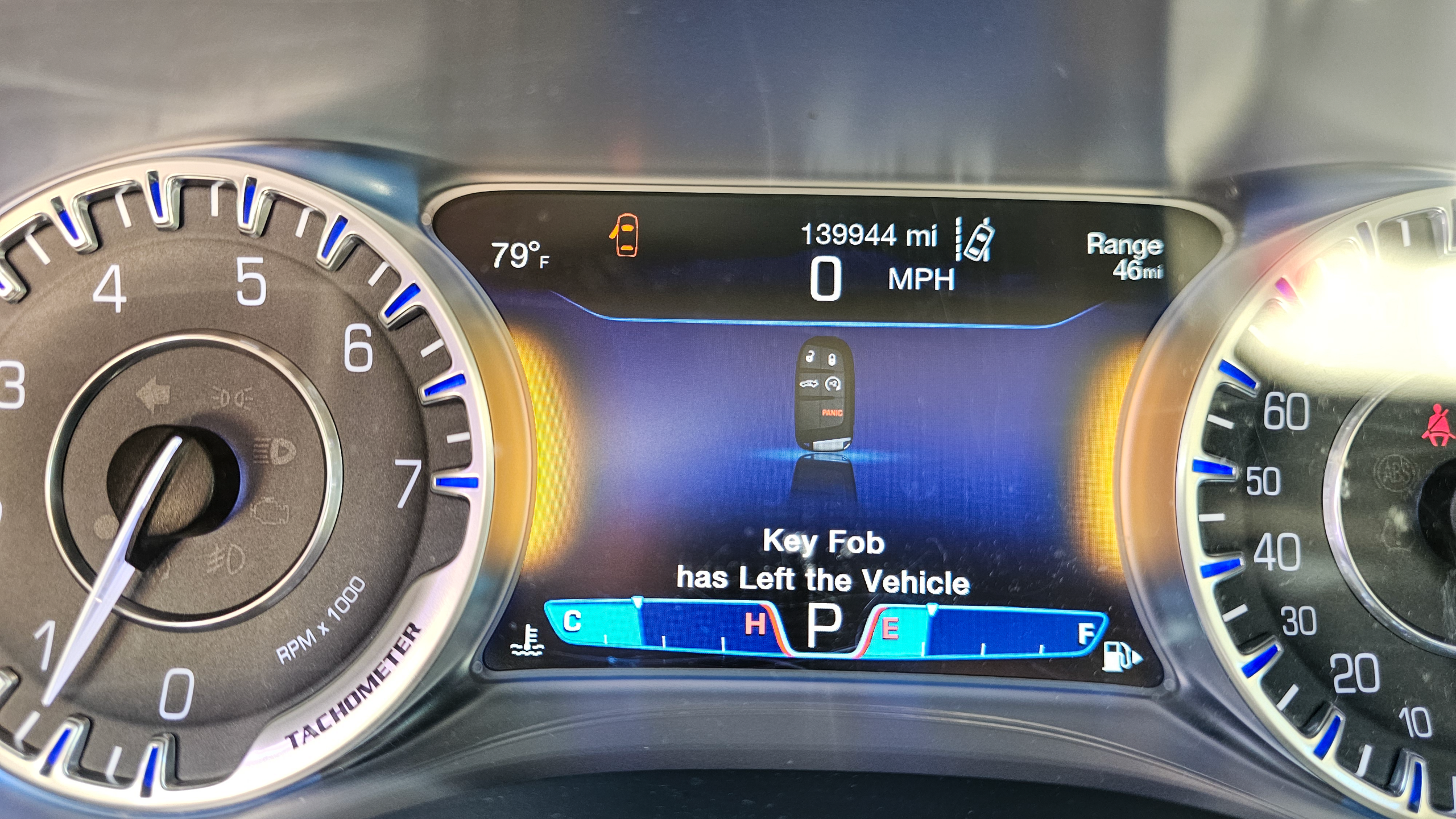 
								2015 Chrysler 200 C full									