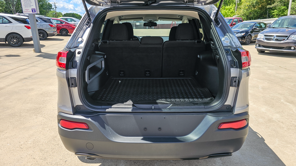 
								2018 Jeep Cherokee full									