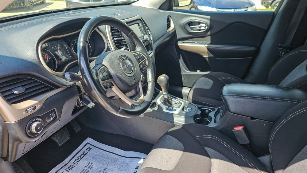 
								2018 Jeep Cherokee full									