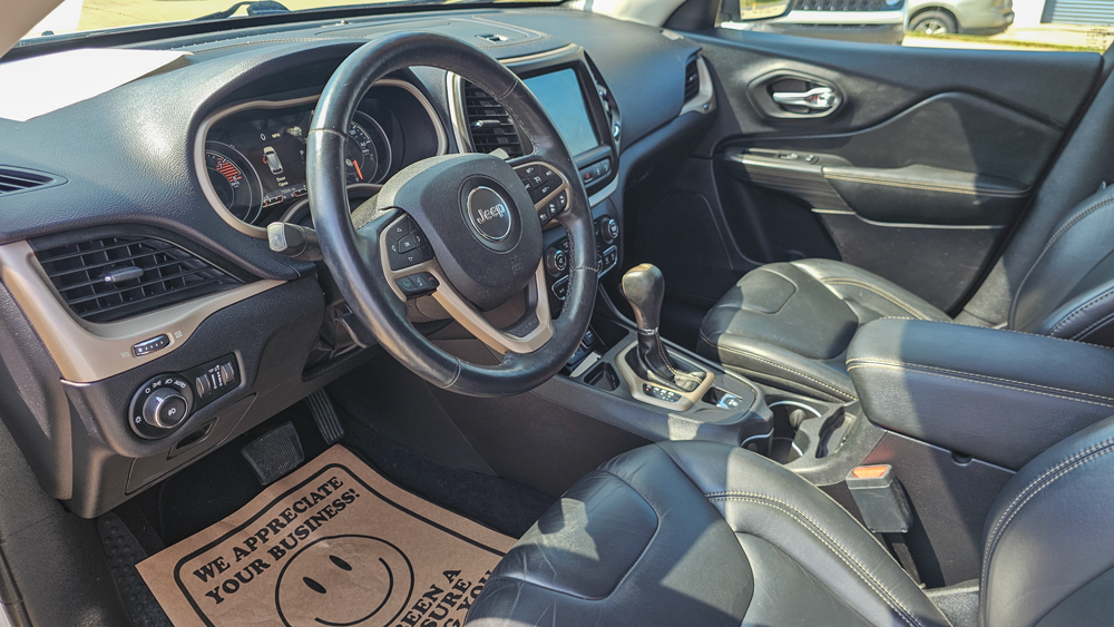 
								2017 Jeep Cherokee Limited full									