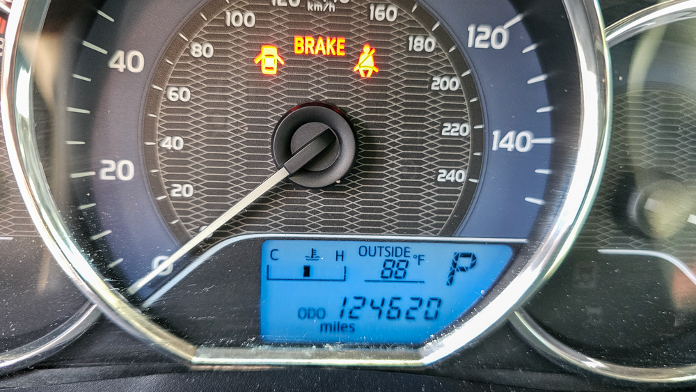 
								2016 Toyota Corolla LE full									