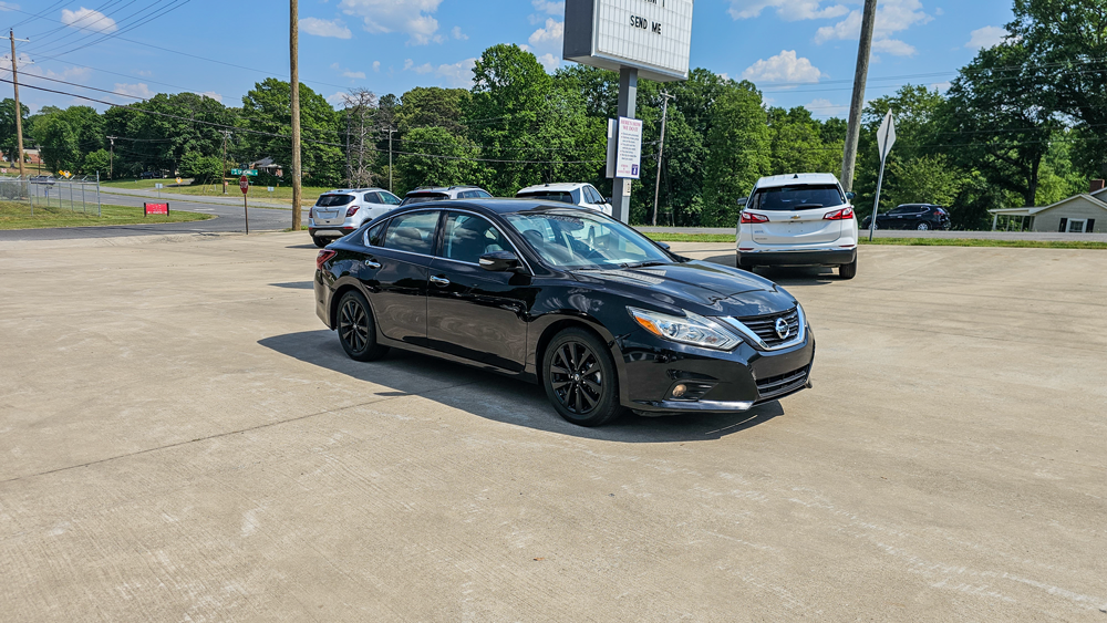 
								2018 Nissan Altima SL full									