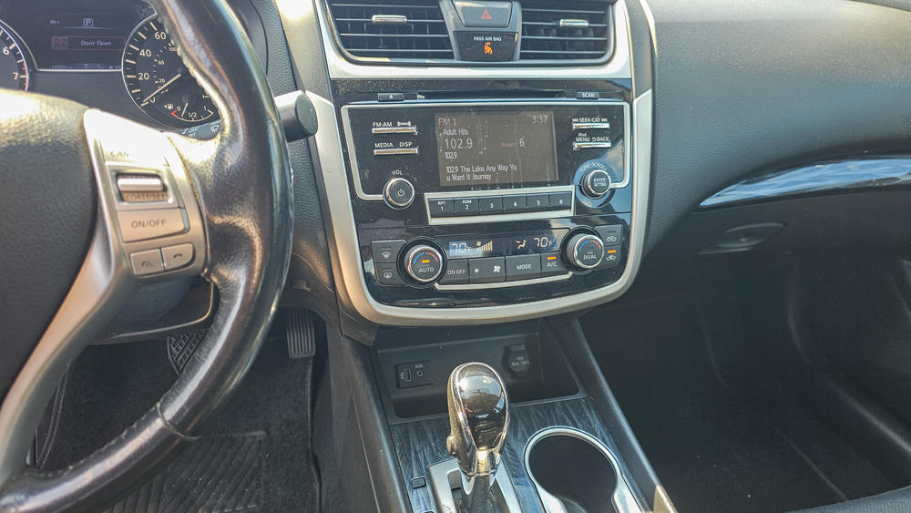 
								2018 Nissan Altima SL full									