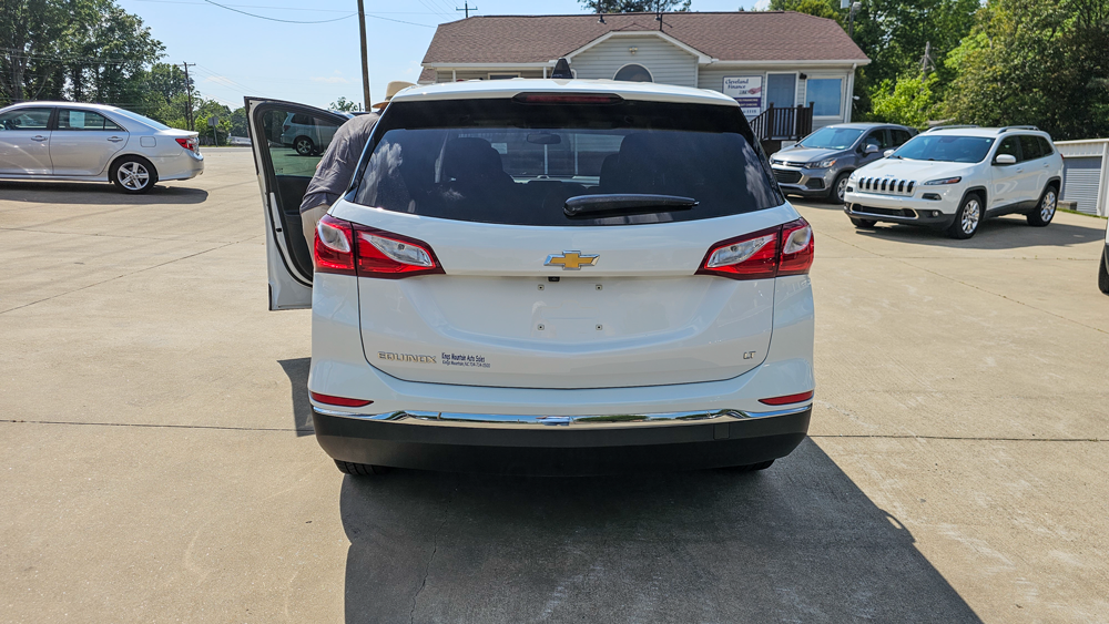 
								2018 Chevrolet Equinox LT full									