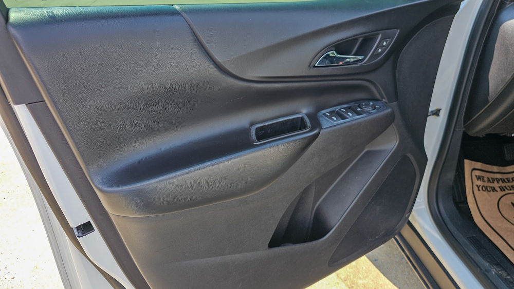 
								2018 Chevrolet Equinox LT full									
