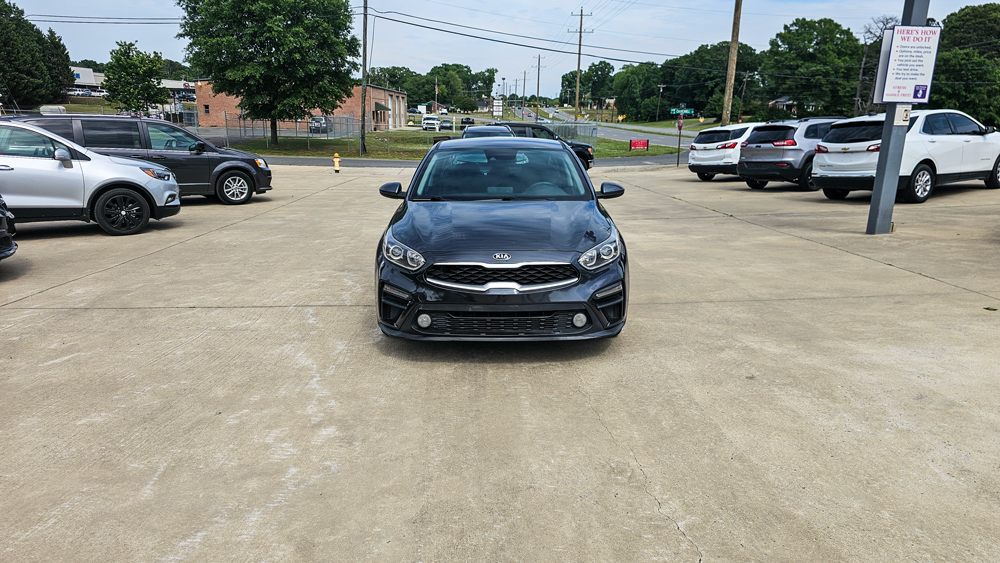 
								2020 Kia Forte FE full									