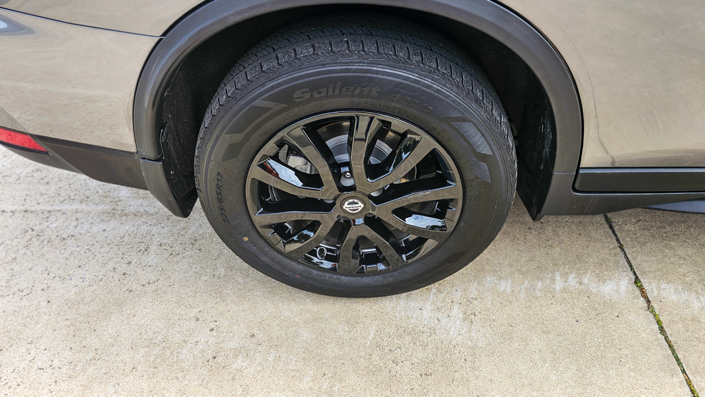 
								2018 Nissan Rogue SV full									