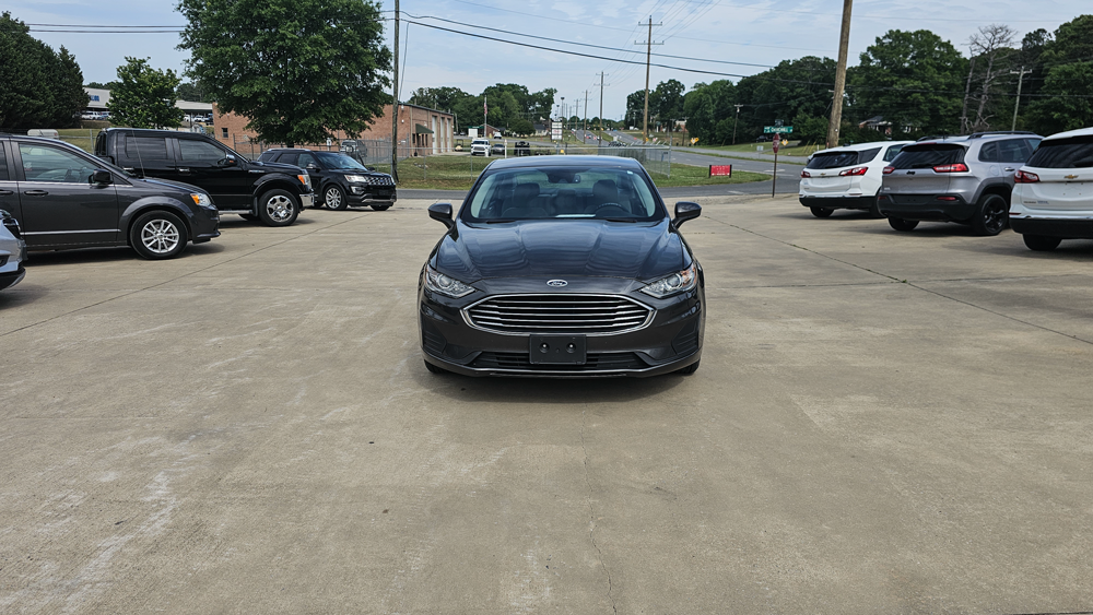 
								2019 Ford Fusion S full									