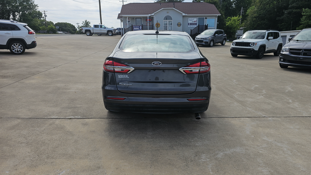 
								2019 Ford Fusion S full									