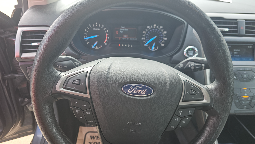 
								2019 Ford Fusion S full									