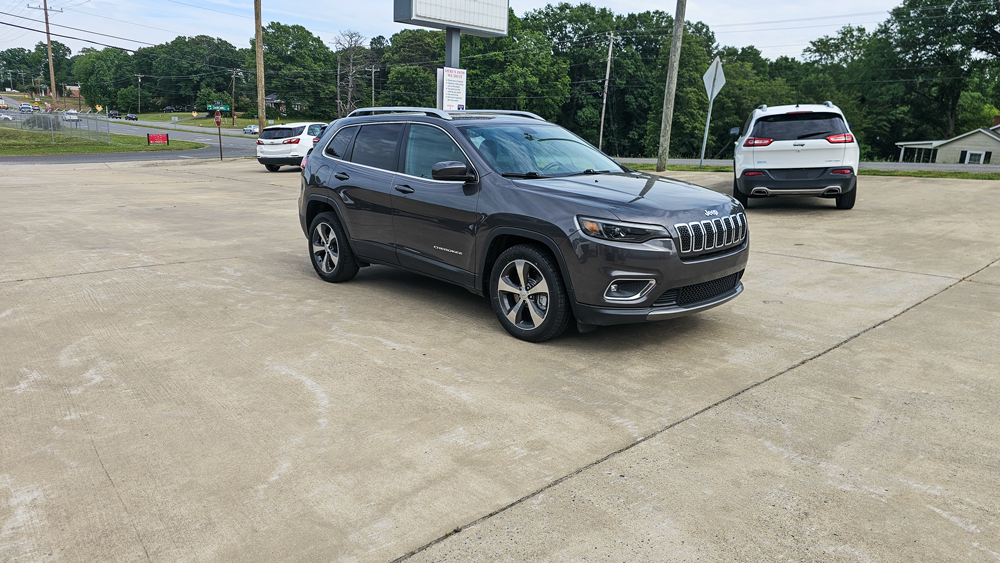 
								2019 Jeep Cherokee Limited full									