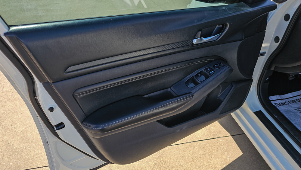 
								2020 Nissan Altima full									
