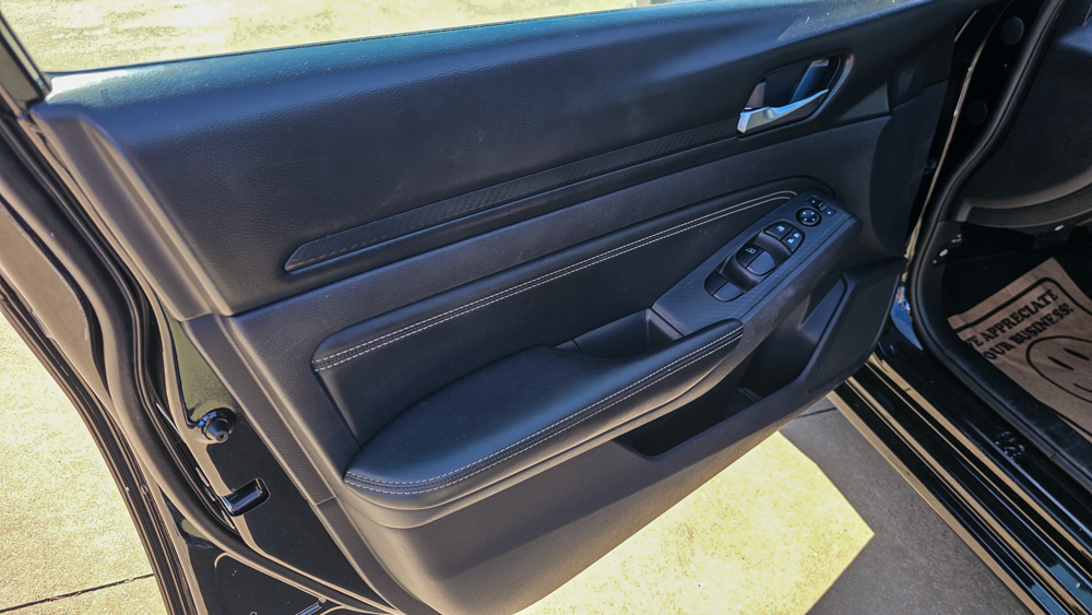 
								2020 Nissan Altima full									