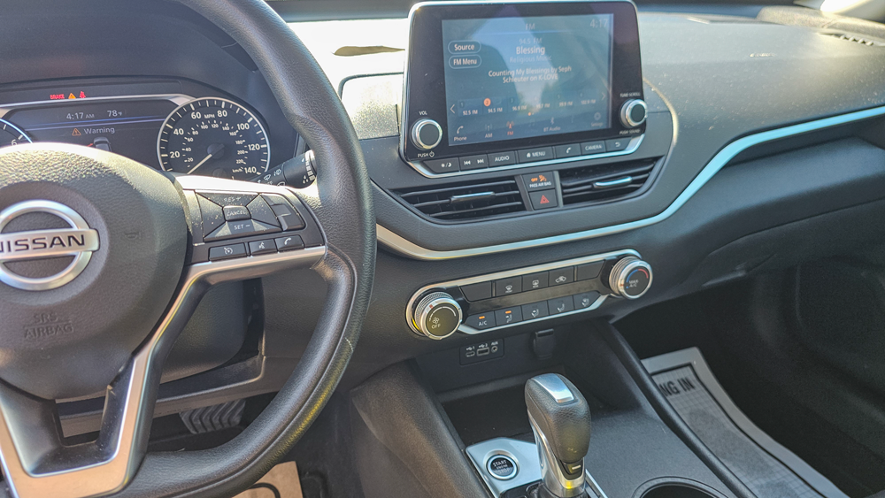 
								2020 Nissan Altima full									