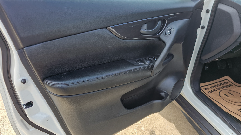 
								2019 Nissan Rogue S full									
