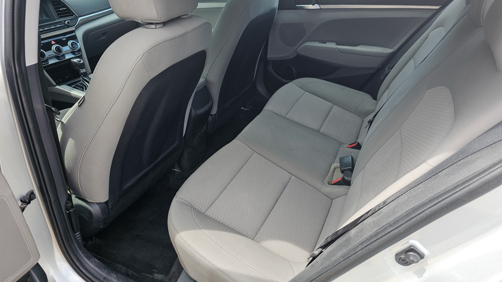 
								2019 Hyundai Elantra SE full									