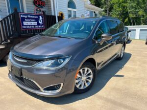 2017 Chrysler Pacifica Touring L