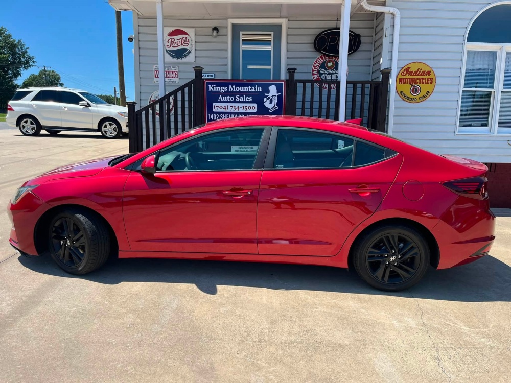 
								2019 Hyundai Elantra SEL full									