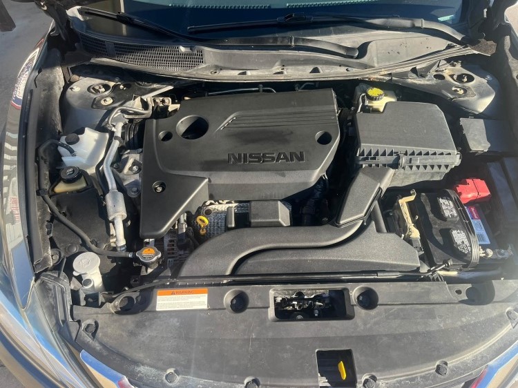 
								2017 Nissan Altima full									