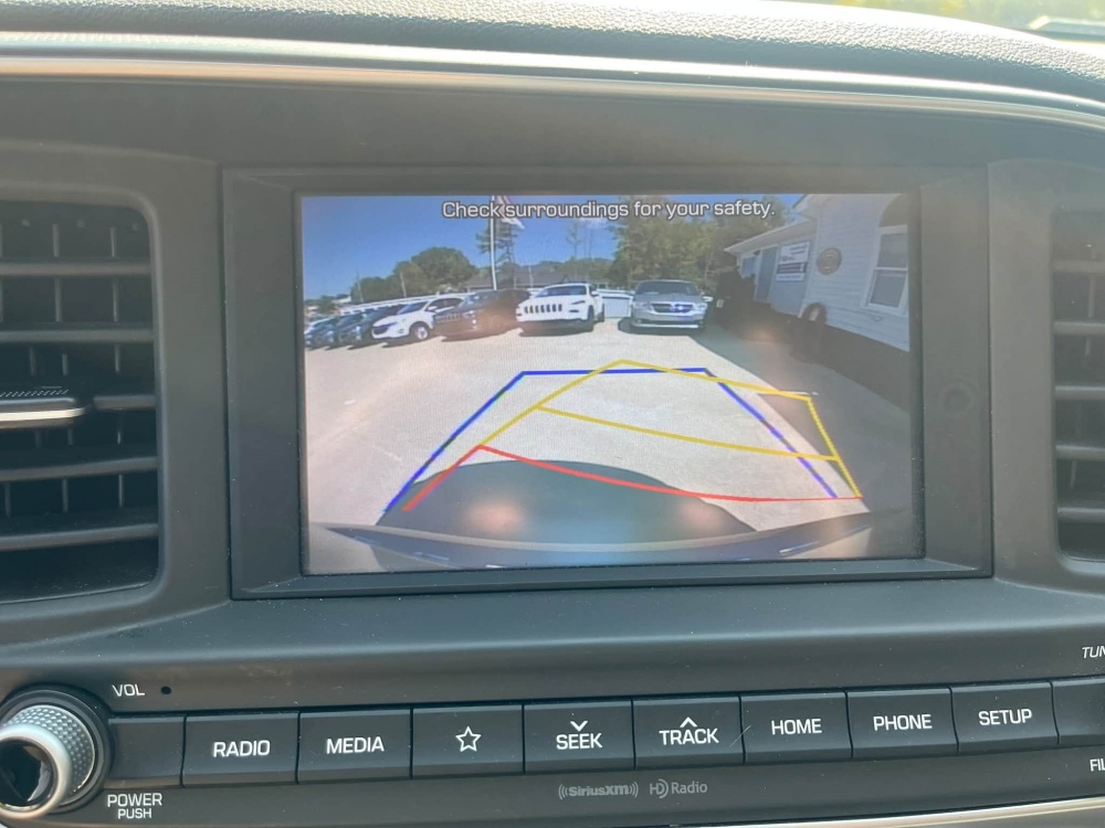 
								2020 Hyundai Elantra SEL full									