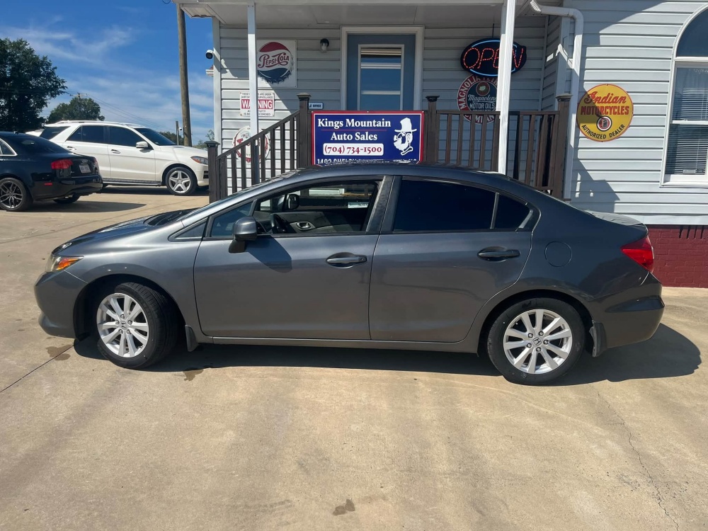 
								2012 Honda Civic LX full									