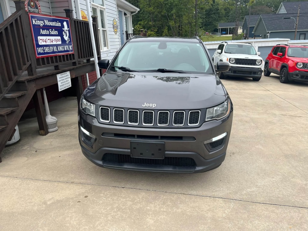 
								2018 Jeep Compass Sport full									
