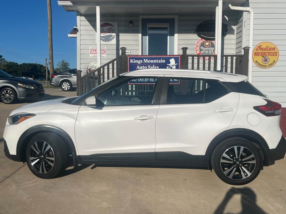 
								2020 Nissan Kicks full									