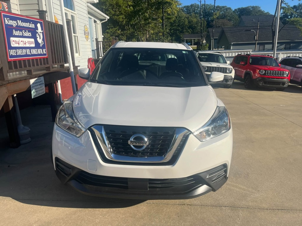
								2020 Nissan Kicks full									