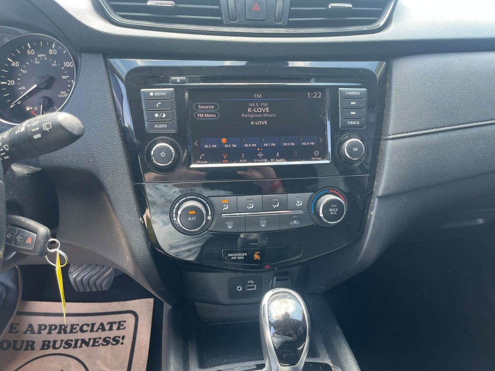 
								2019 Nissan Rogue full									
