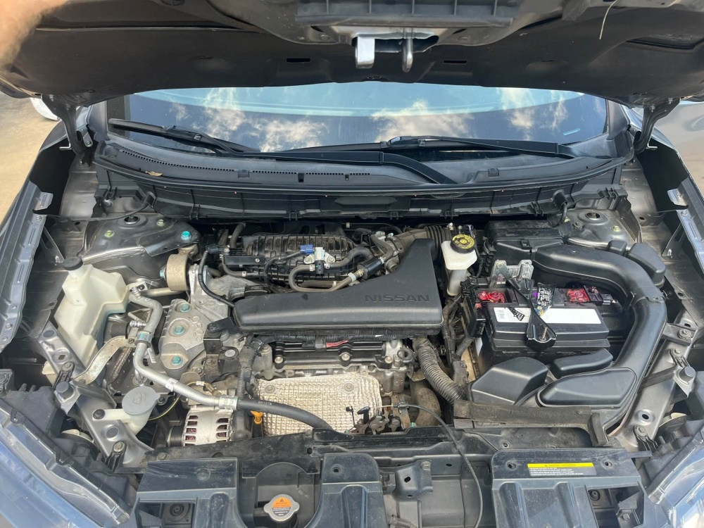 
								2019 Nissan Rogue full									