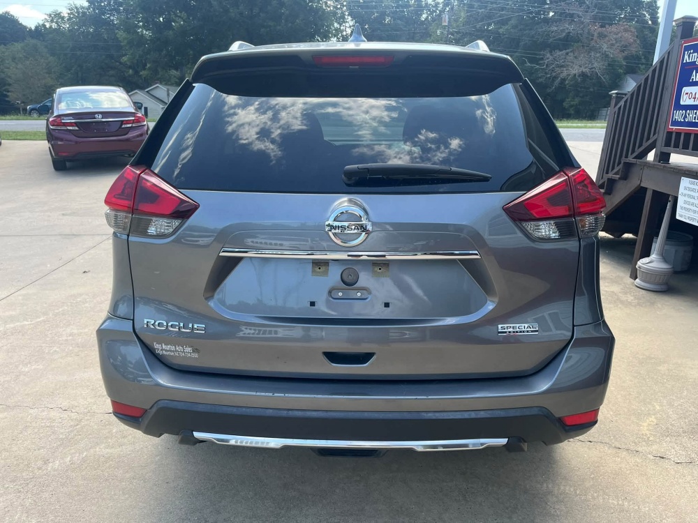 
								2019 Nissan Rogue full									
