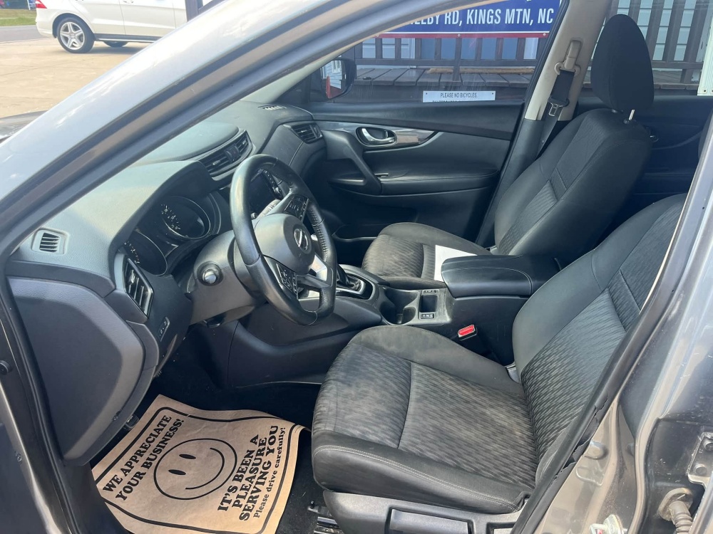 
								2019 Nissan Rogue full									