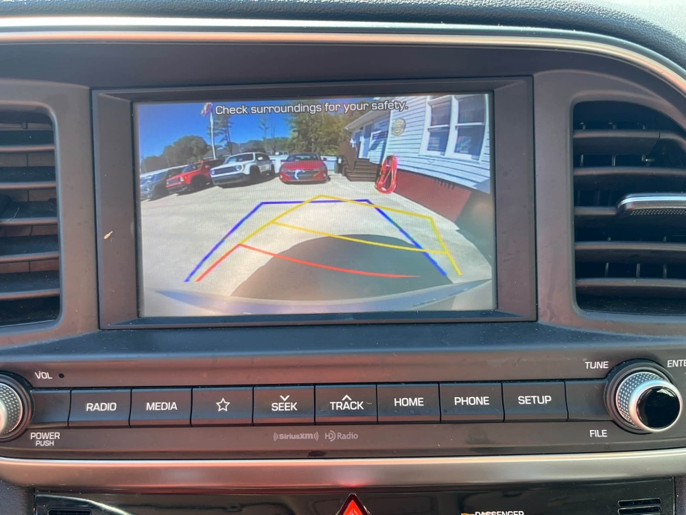 
								2020 Hyundai Elantra SE full									
