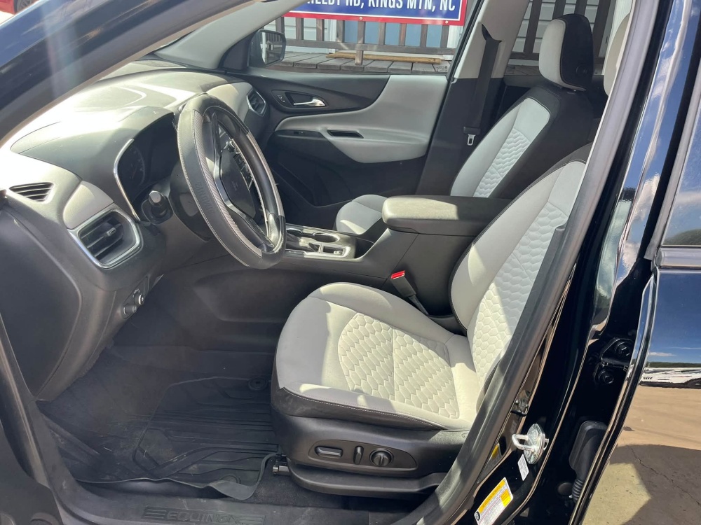 
								2018 Chevrolet Equinox LS full									
