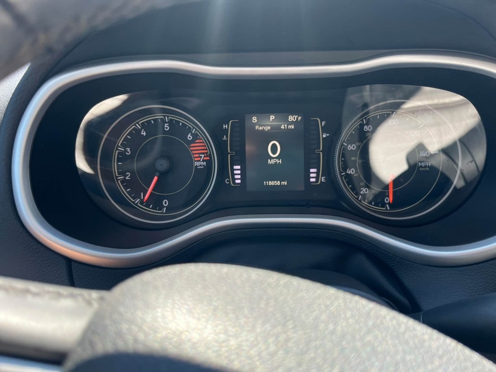 
								2018 Jeep Cherokee Latitude 4×4 full									