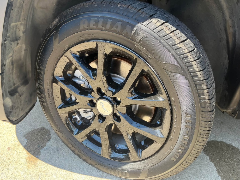 
								2018 Jeep Cherokee Latitude 4×4 full									