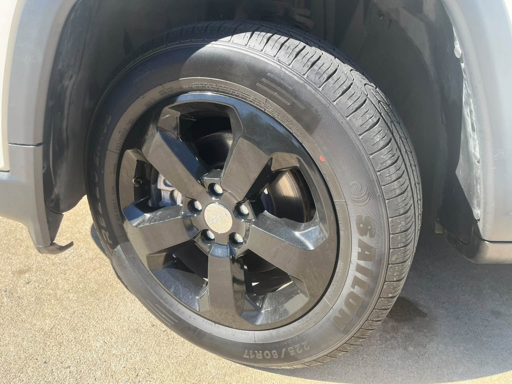 
								2020 Jeep Compass Latitude full									
