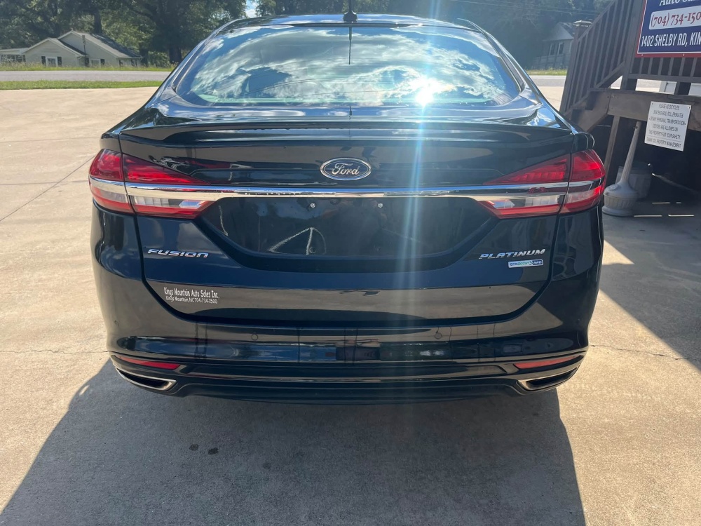 
								2017 Ford Fusion Platinum full									